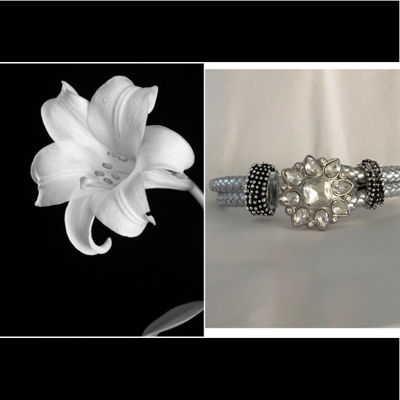 Silver snap charm bracelet $SALE$ - Picture 2 of 3